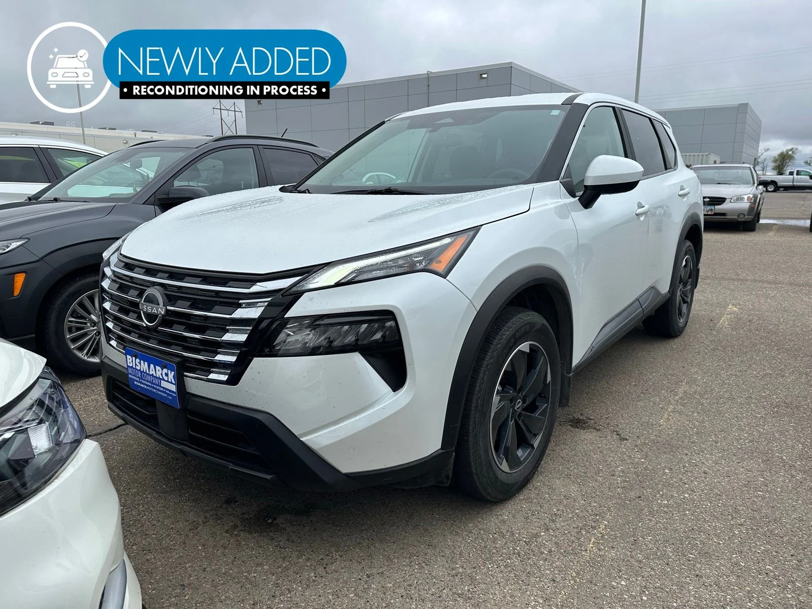 2025 Nissan Rogue SV AWD's photo