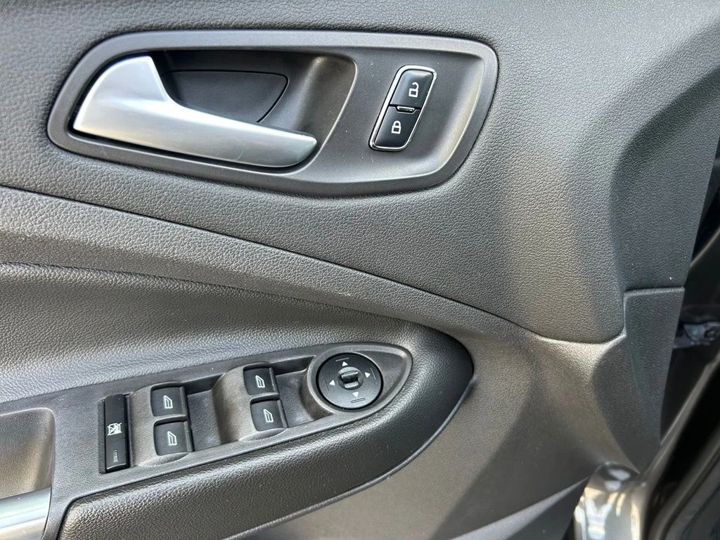 Used 2016 Gray Ford SE image 11