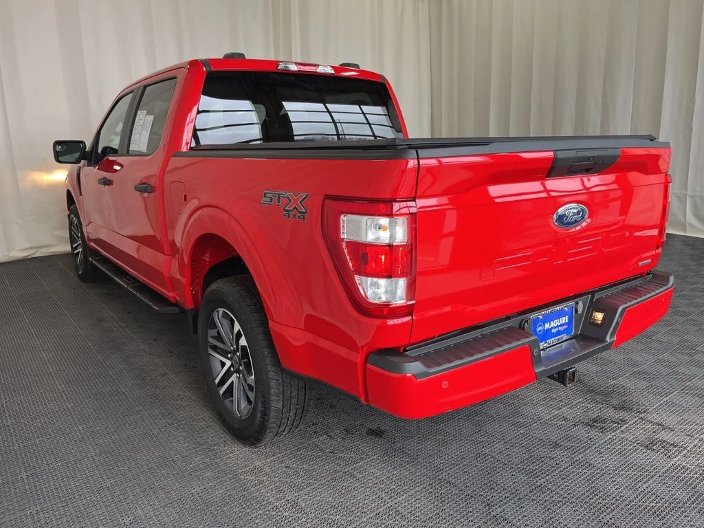 Used 2023 Red Ford XL image 27