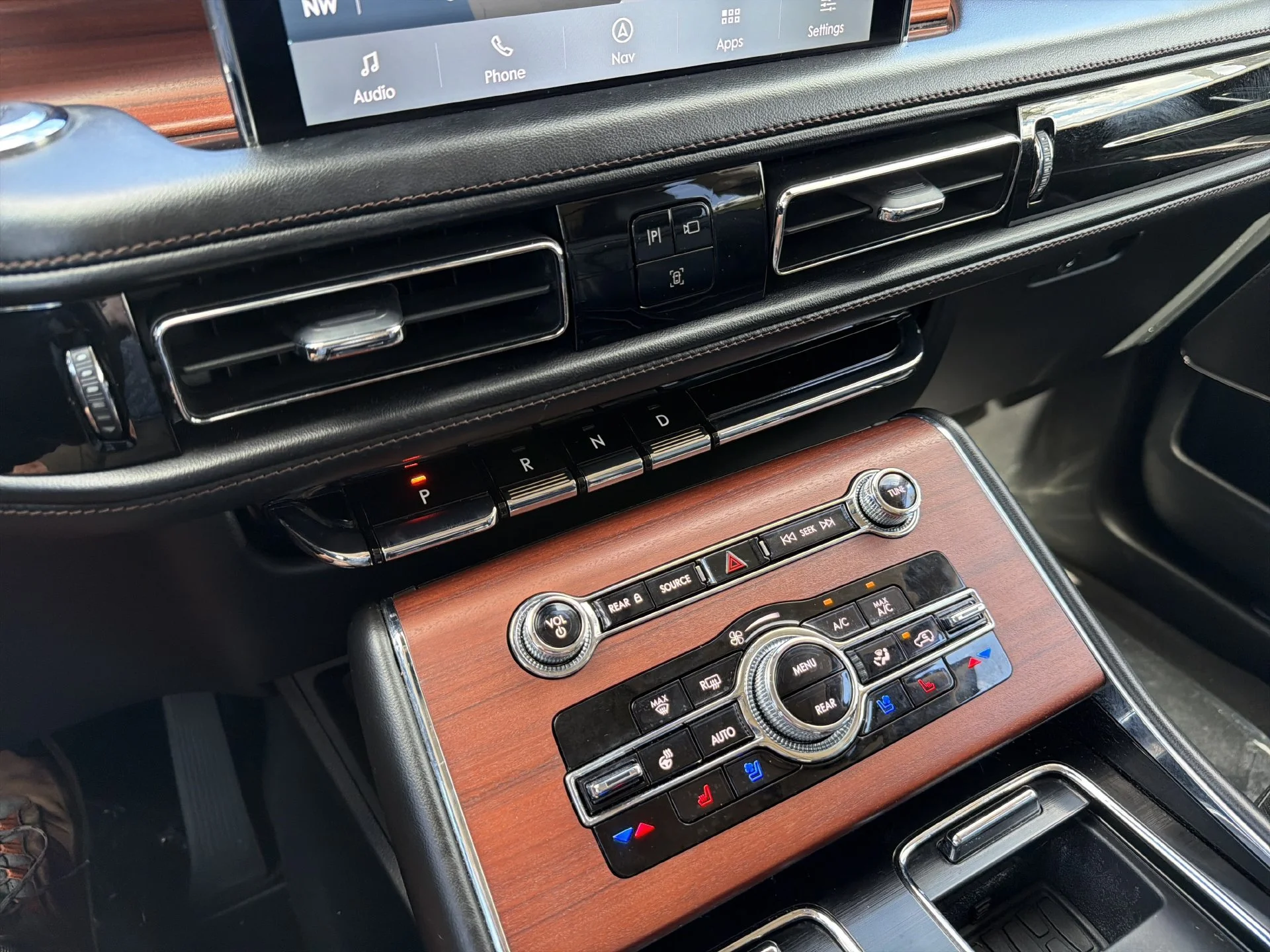 Used 2021 Blue Lincoln Reserve image 30