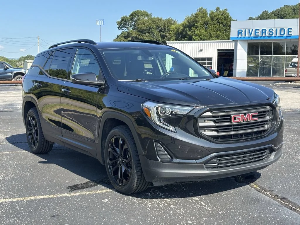 Used 2019 EBONY TWILIGHT METALLIC GMC SLE image 4