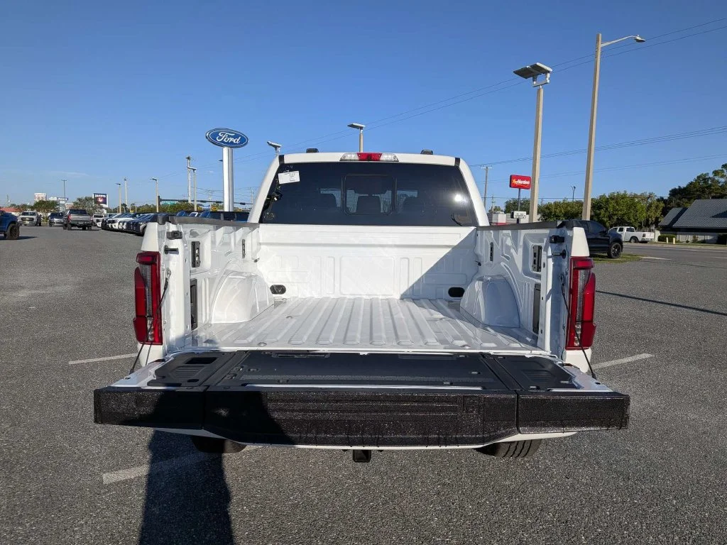 New 2026 Star White Metallic Tri-Coat Ford Platinum® image 12