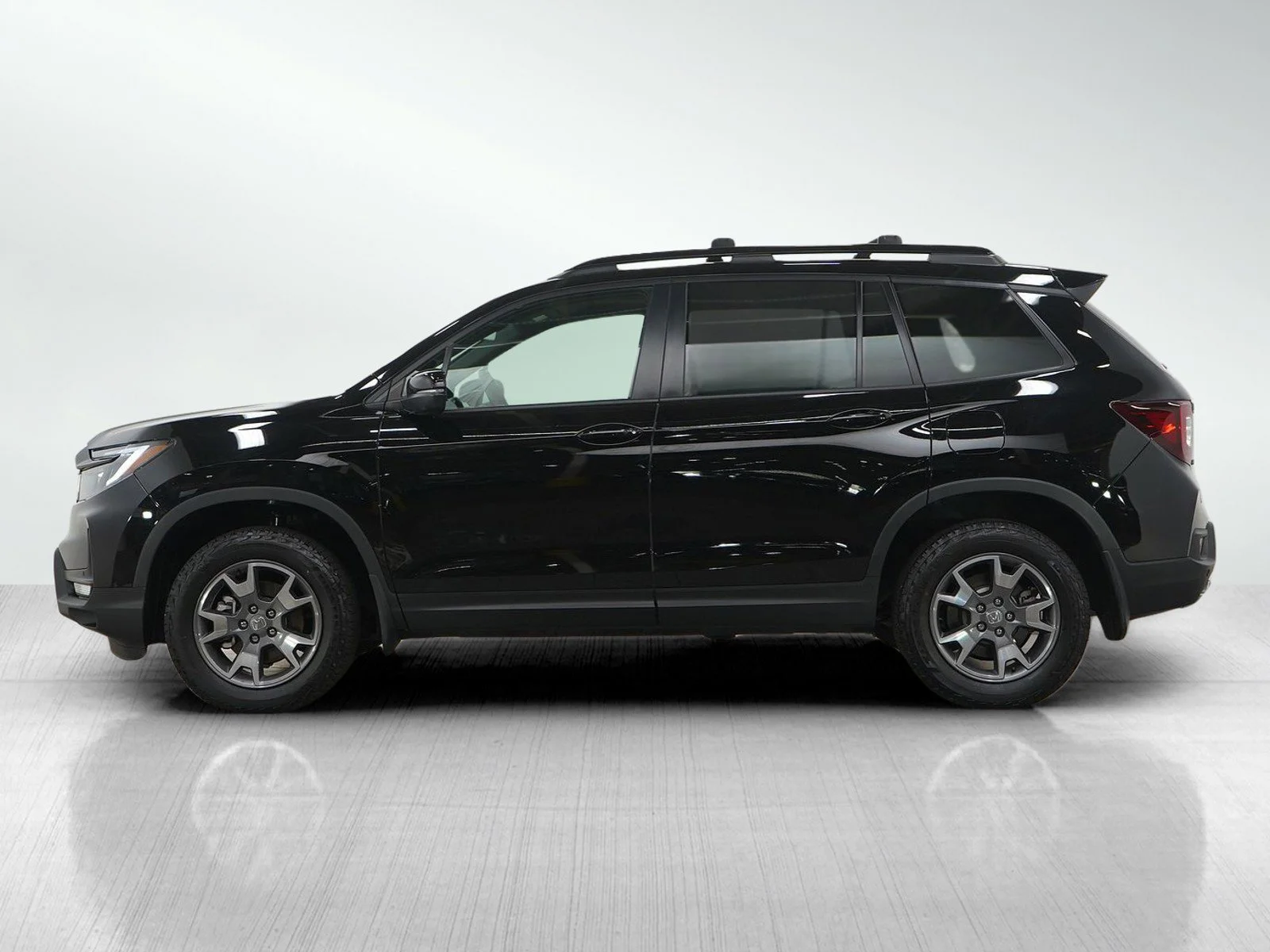 Used 2023 Honda Passport TrailSport with VIN 5FNYF8H65PB006929 for sale in Burnsville, Minnesota