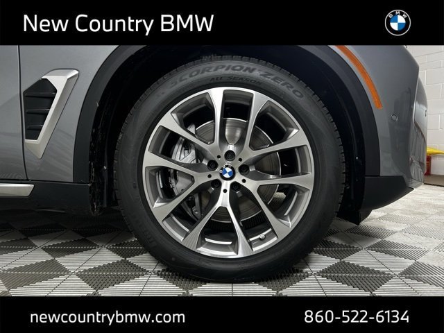 Used 2026 Skyscraper Grey Metallic BMW xDrive50e image 9