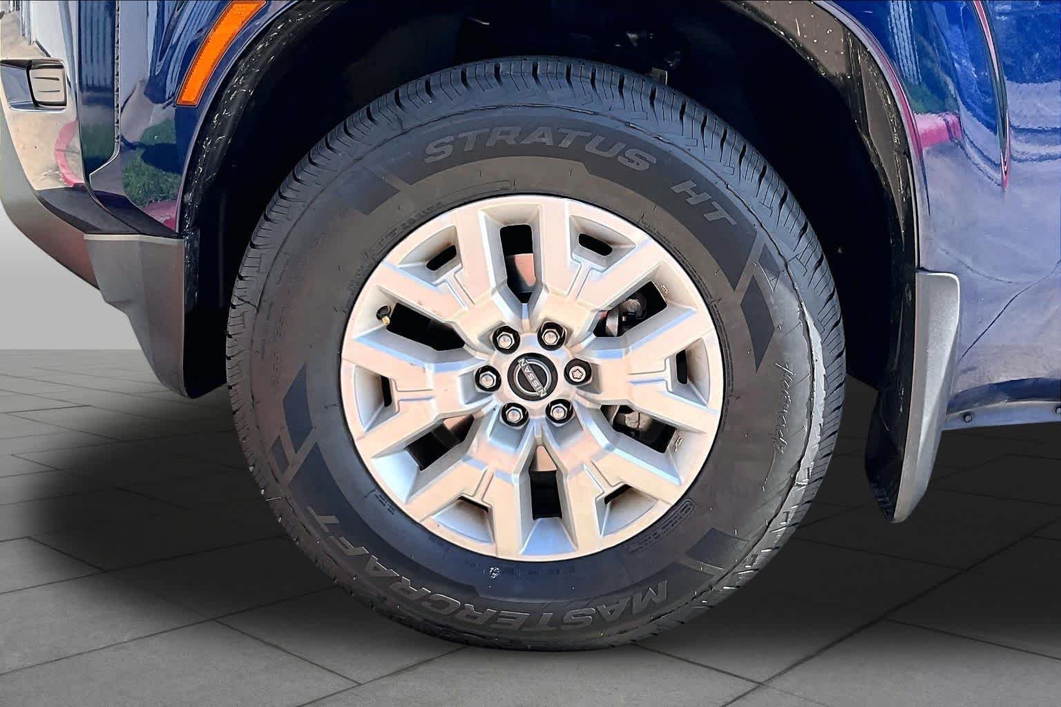 Used 2022 Deep Blue Pearl Nissan SV image 10