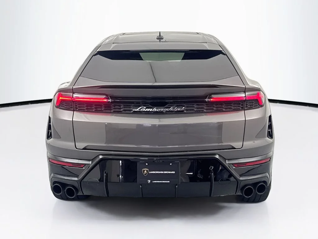 2025 Lamborghini Urus SE - Photo 6