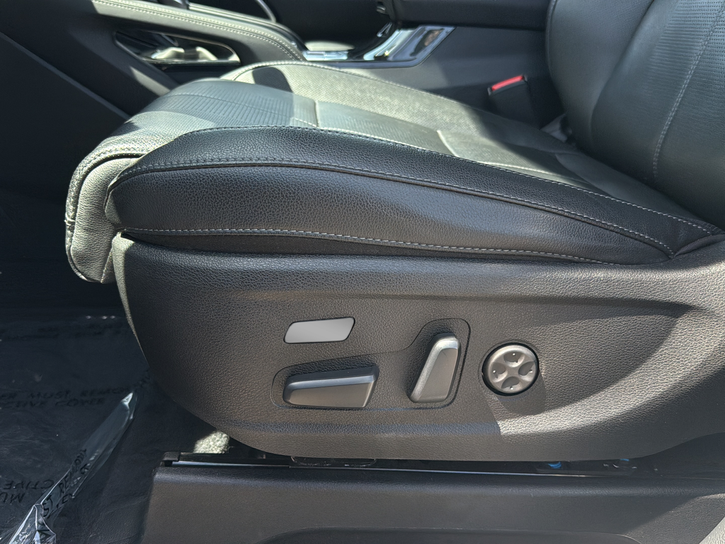 Used 2023 Glacial White Pearl Kia SX image 22