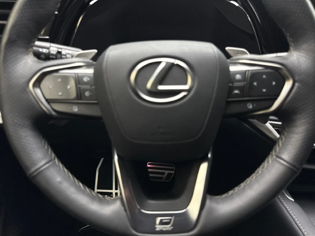 Used 2023 White Lexus 500h F SPORT Performance image 59