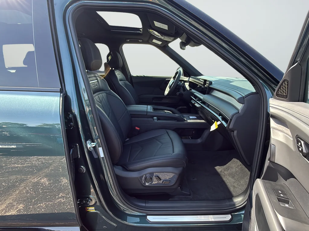 New 2027 Black Kia X-Pro SX image 12