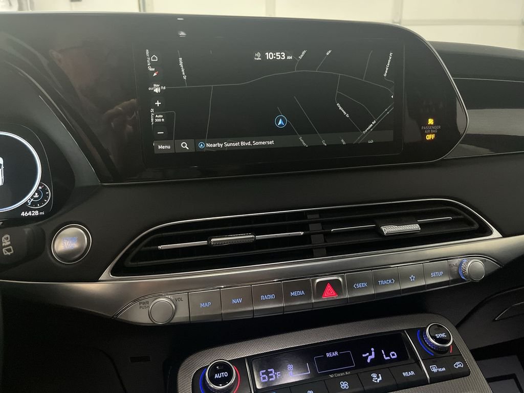 Used 2020 White Hyundai Limited image 10