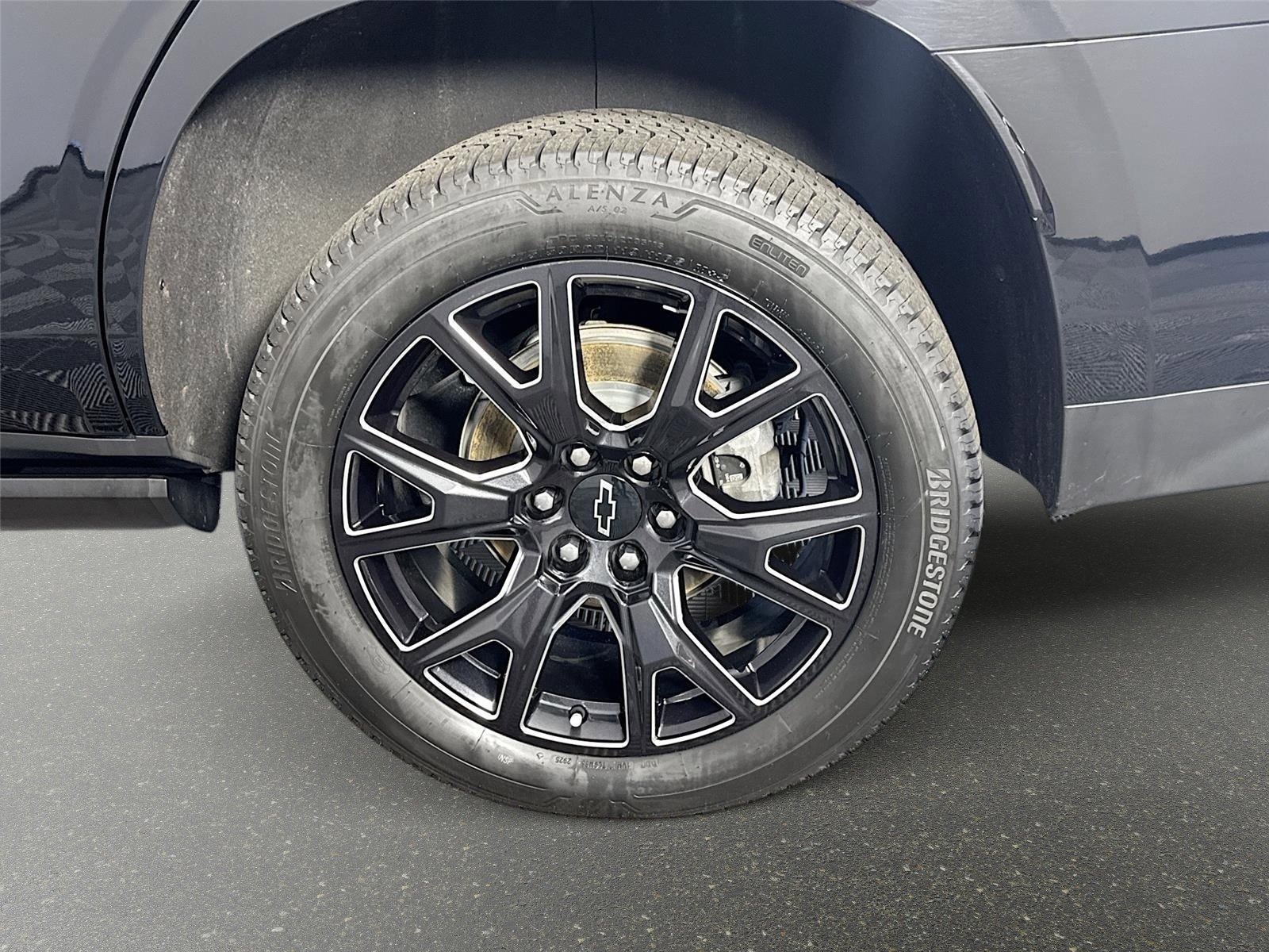 Used 2023 Black Chevrolet High Country image 34