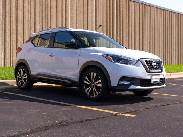 2019 Nissan Kicks SR
