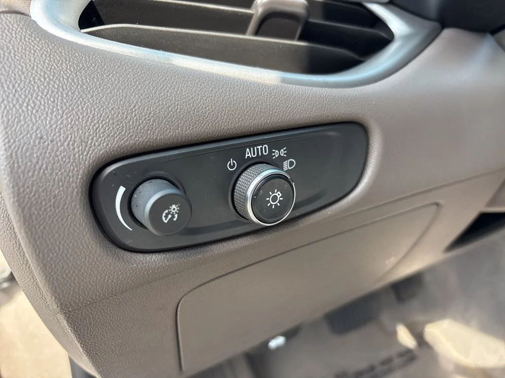 Used 2024 Gray Chevrolet LT image 17