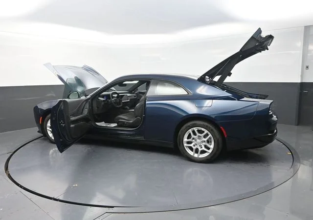 Used 2025 Green Dodge R/T image 32