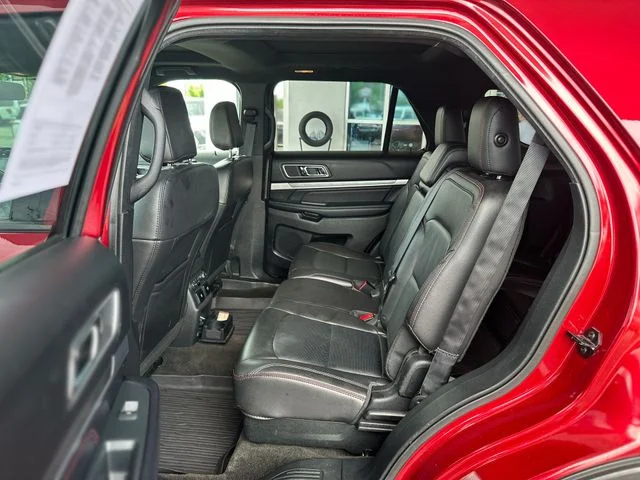 Used 2018 Red Ford Sport image 24