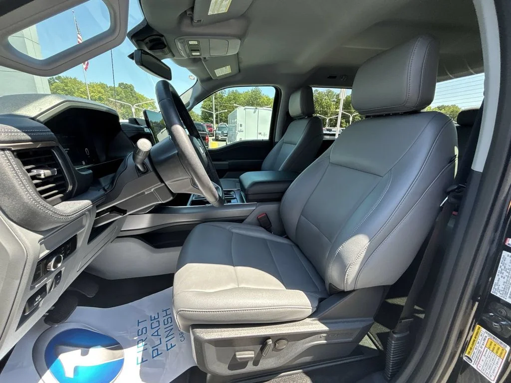Used 2025 Black Ford Flash image 13
