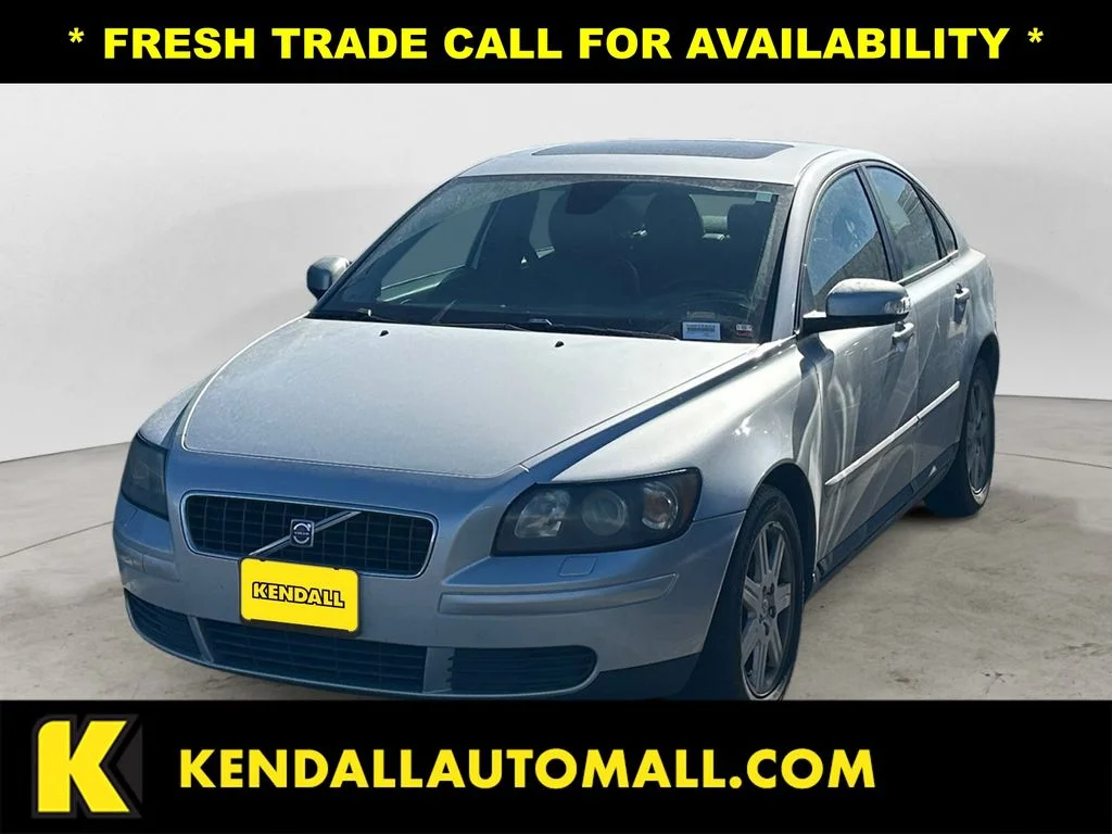 Used 2007 Silver Volvo 2.4i image 1