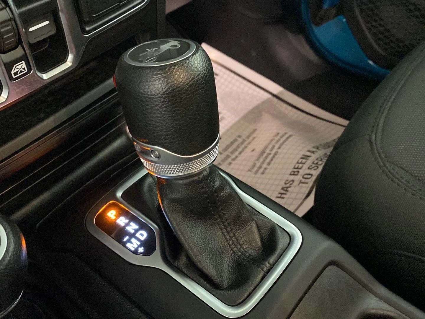 Used 2019 Bikini Pearlcoat Jeep Sport S image 14