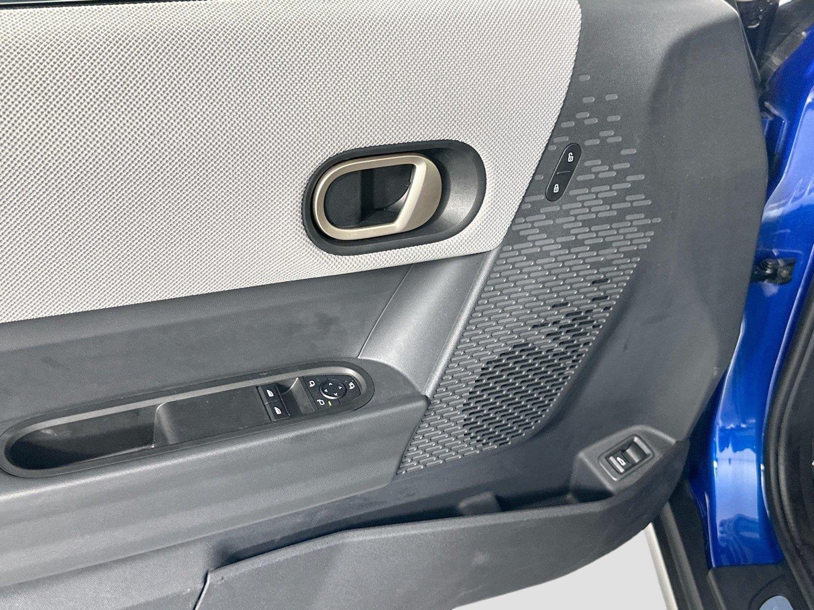 2025 MINI Hardtop 2 Door Base - Photo 13