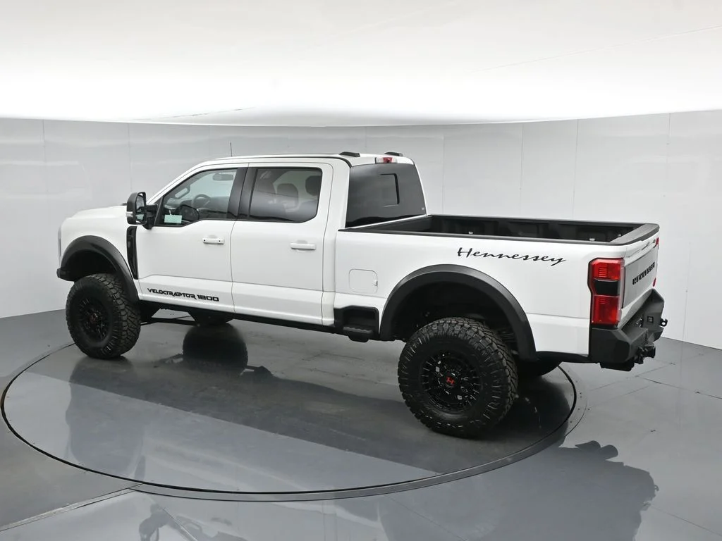 New 2026 Star White Metallic Tri-Coat Ford Lariat image 46