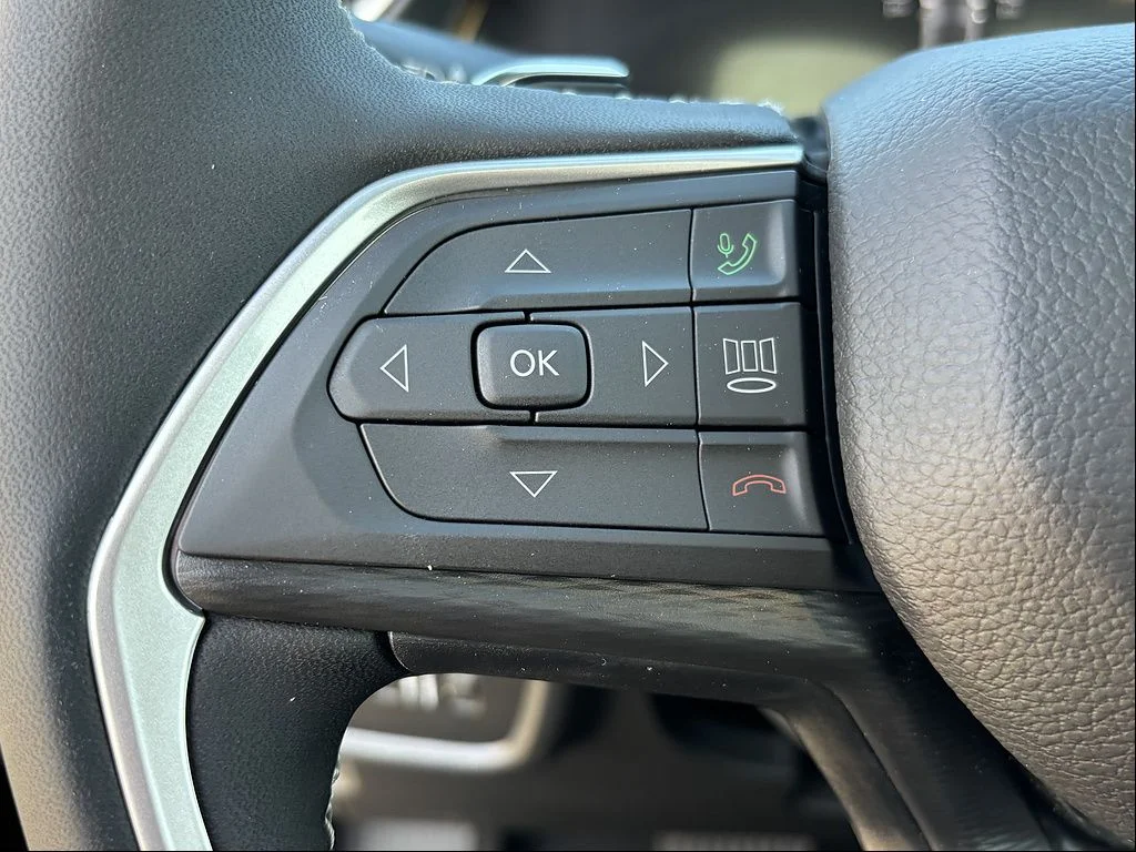 New 2026 Diamond Black Jeep Laredo X image 10