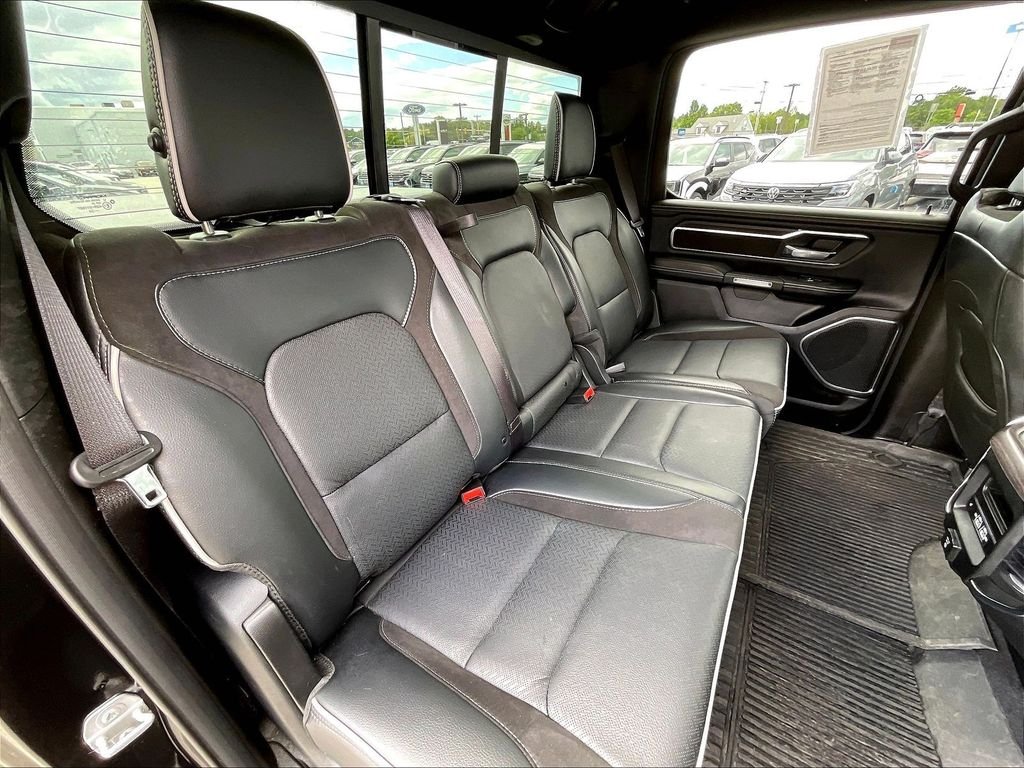 Used 2025 Diamond Black Crystal PC Ram Laramie image 15