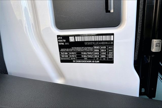 New 2026 Arctic White Mercedes-Benz Cargo 144 WB image 27