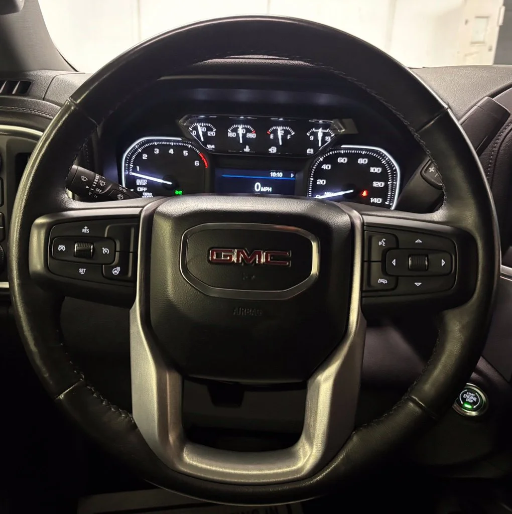 Used 2020  GMC Elevation image 11