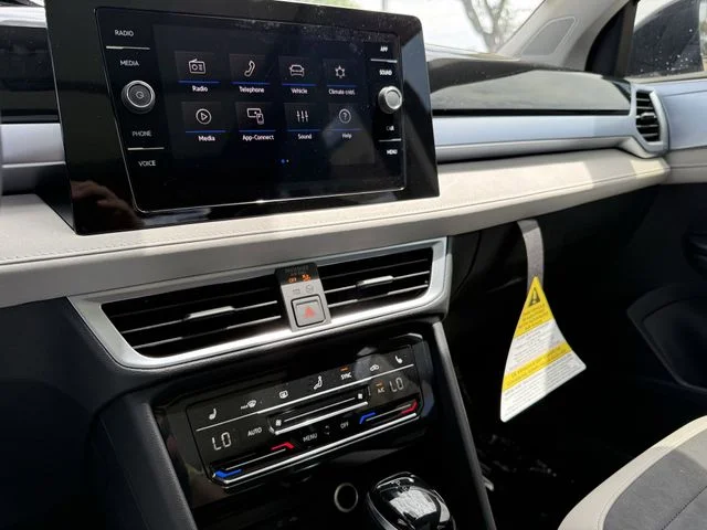 New 2026 Black Volkswagen 1.5T SE image 12