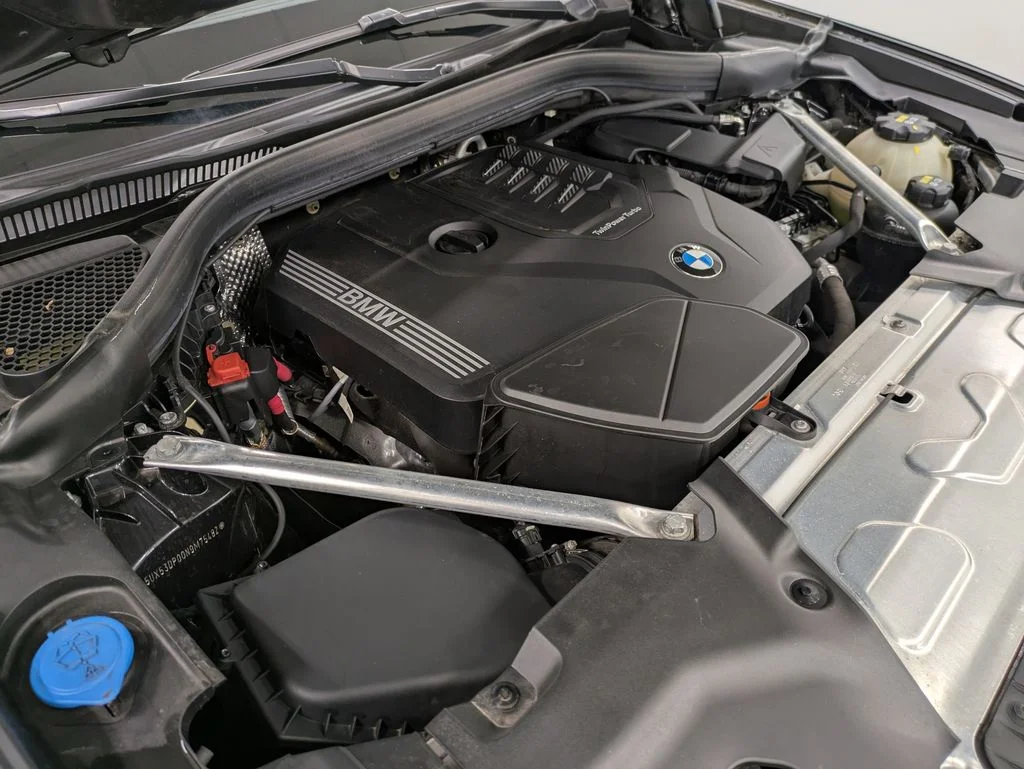 Used 2022 Gray BMW xDrive30i image 31