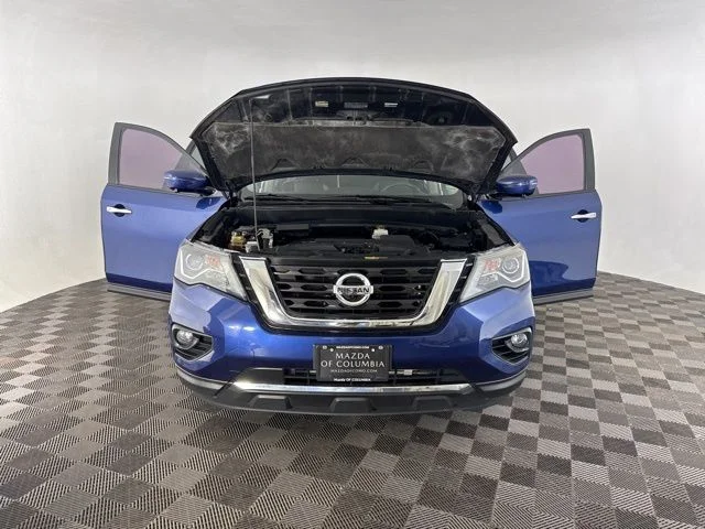 Used 2017 Blue Nissan SL image 14