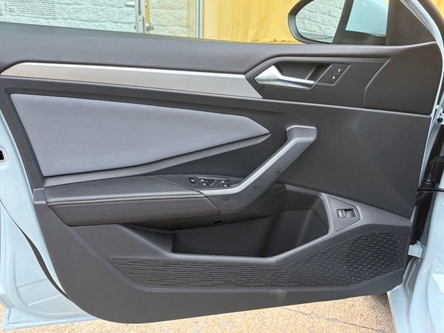 New 2027 Monument Gray Volkswagen 1.5T SE image 18