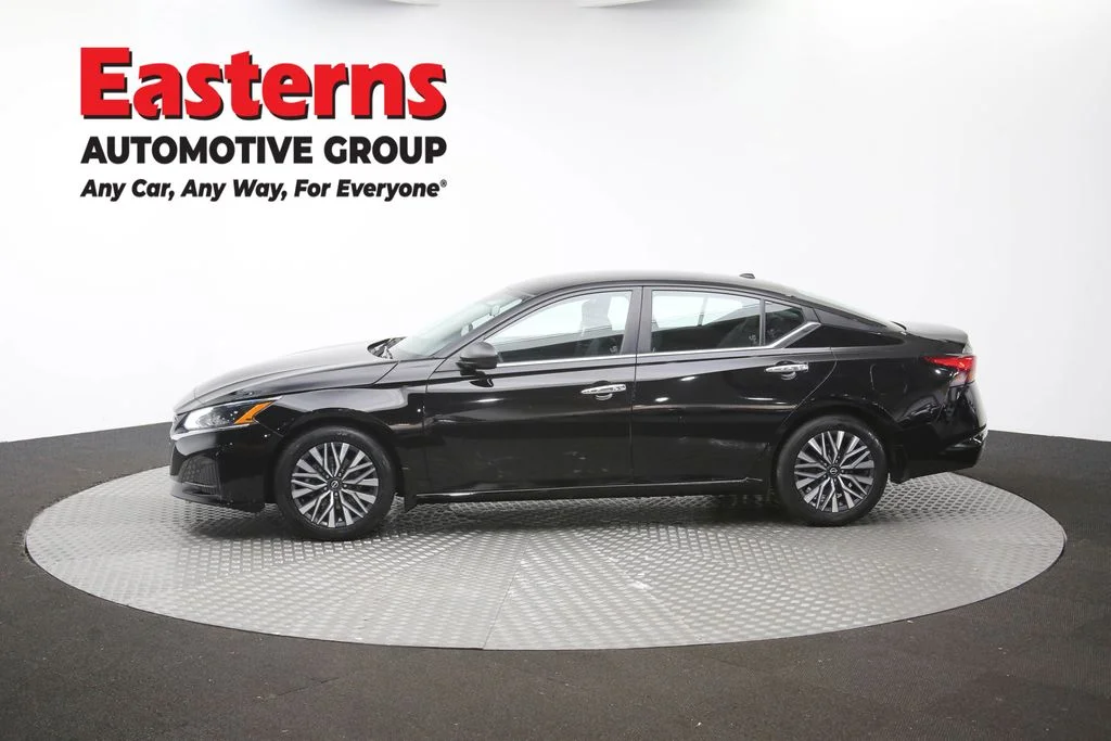 Used 2024 Black Nissan 2.5 SV image 60