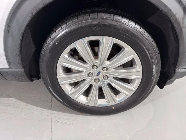 Used 2022 Silver Ford Platinum image 14