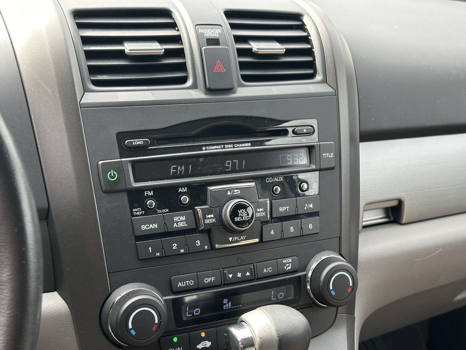 Used 2011 Glacier Blue Metallic Honda EX-L image 11