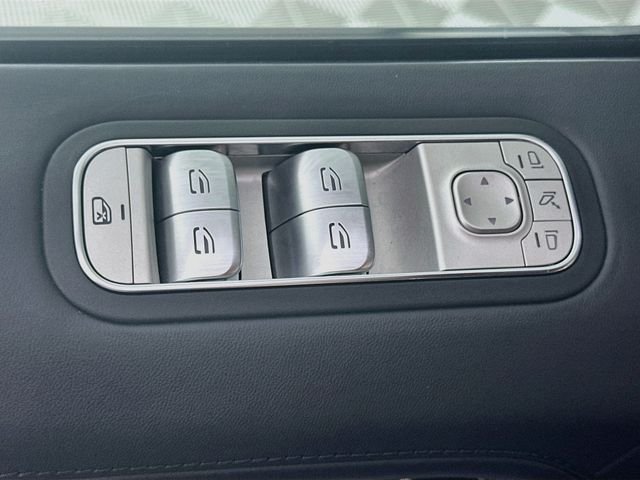 Certified Used 2021  Mercedes-Benz G 63 AMG® image 17