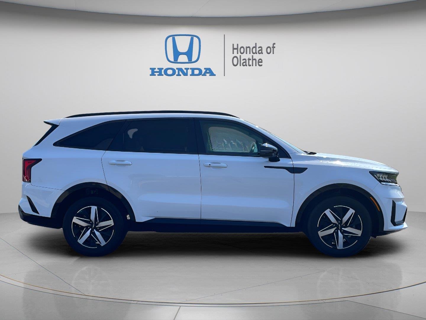 Used 2022 Kia Sorento S with VIN 5XYRL4LC1NG140359 for sale in Kansas City