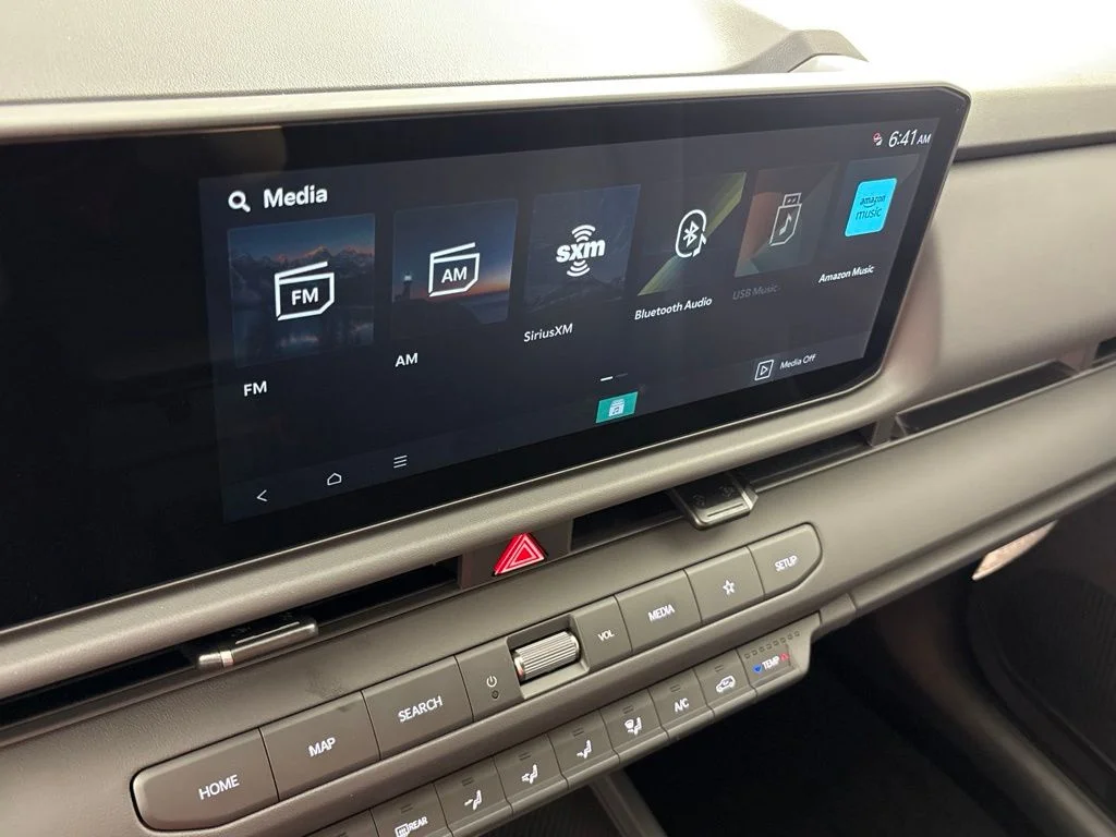 New 2027 Terrain Brown Kia X-Line S image 32