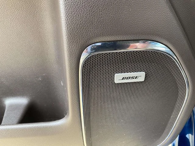 Used 2016 Deep Ocean Blue Chevrolet LTZ image 19