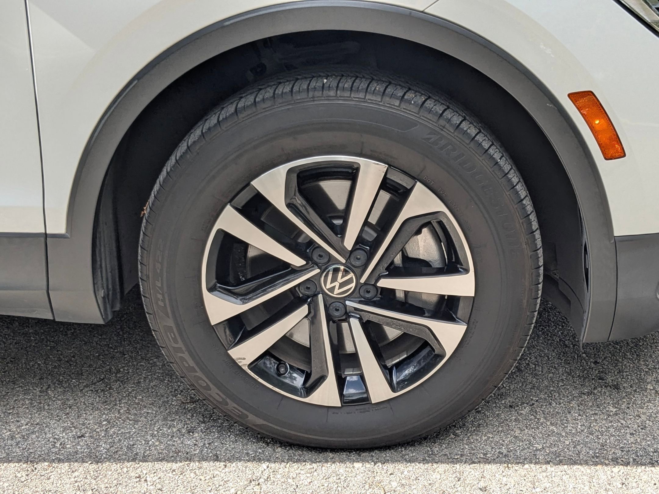 Certified Used 2022 White Volkswagen S image 25