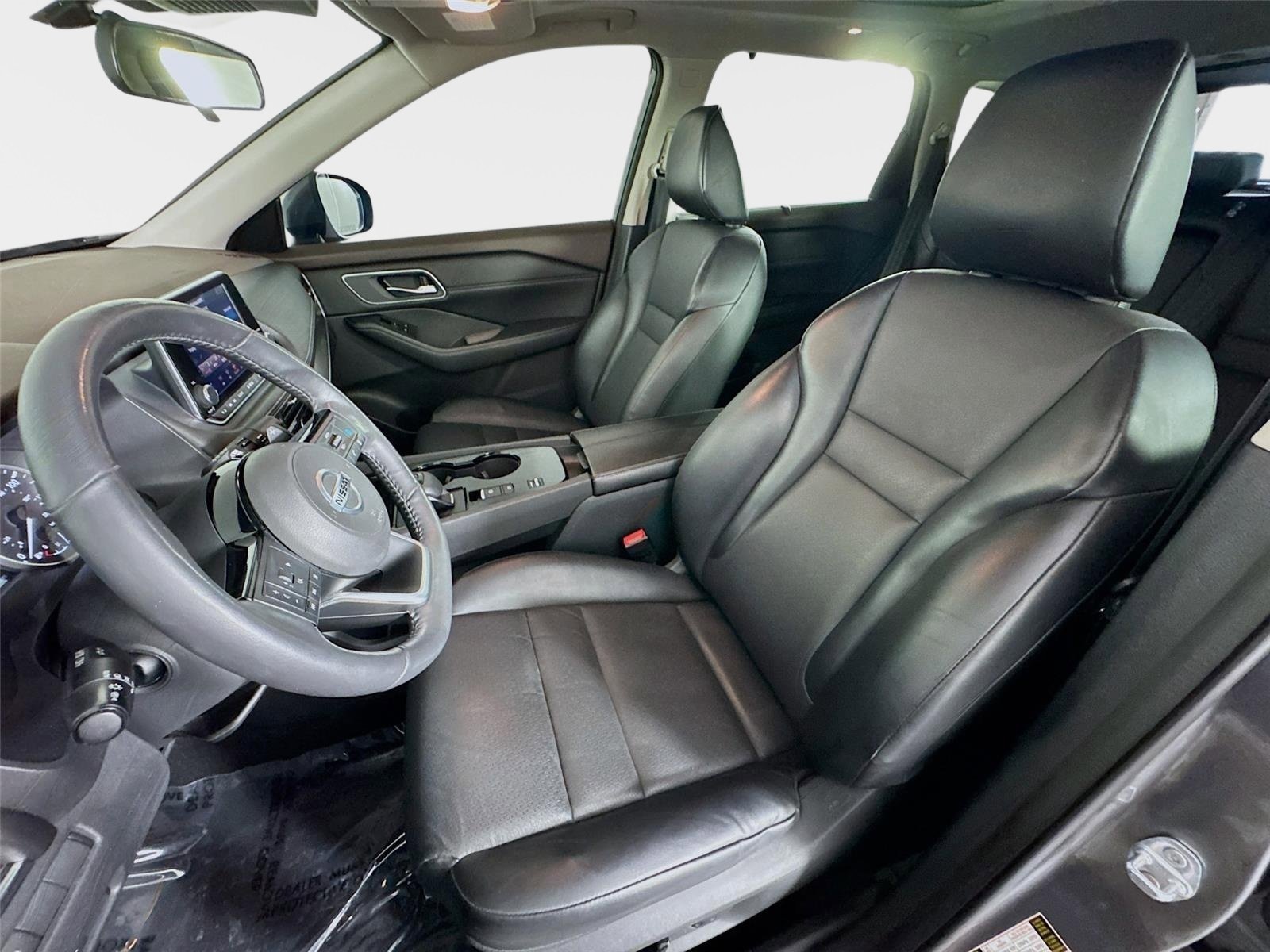 Used 2021 Gun Metallic Nissan SV image 11