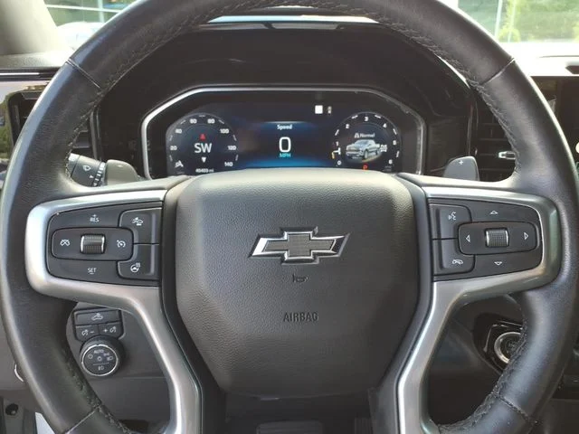 Certified Used 2022 White Chevrolet RST image 24