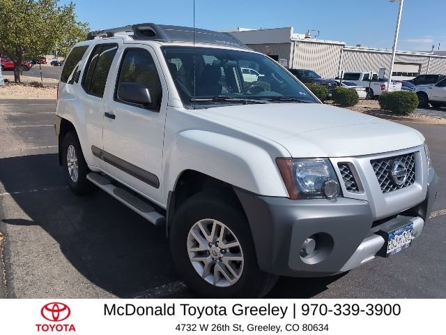 Used 2015 White Nissan S image 5