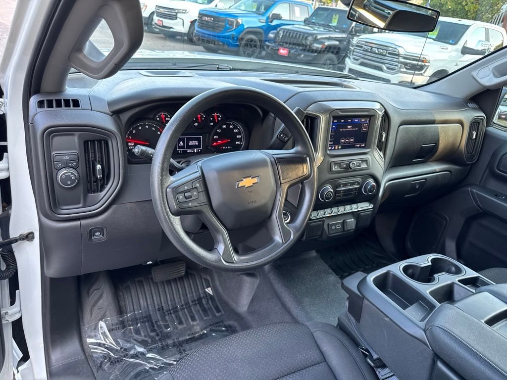 Used 2025 White Chevrolet WT image 13