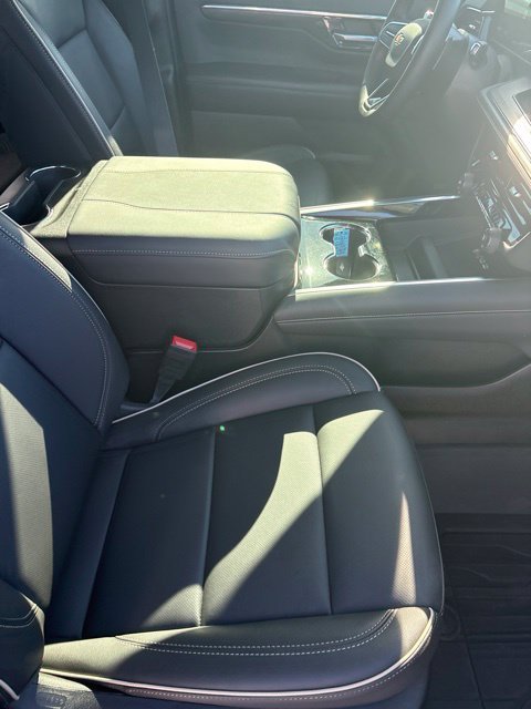 Used 2025 Black Chevrolet Premier image 33