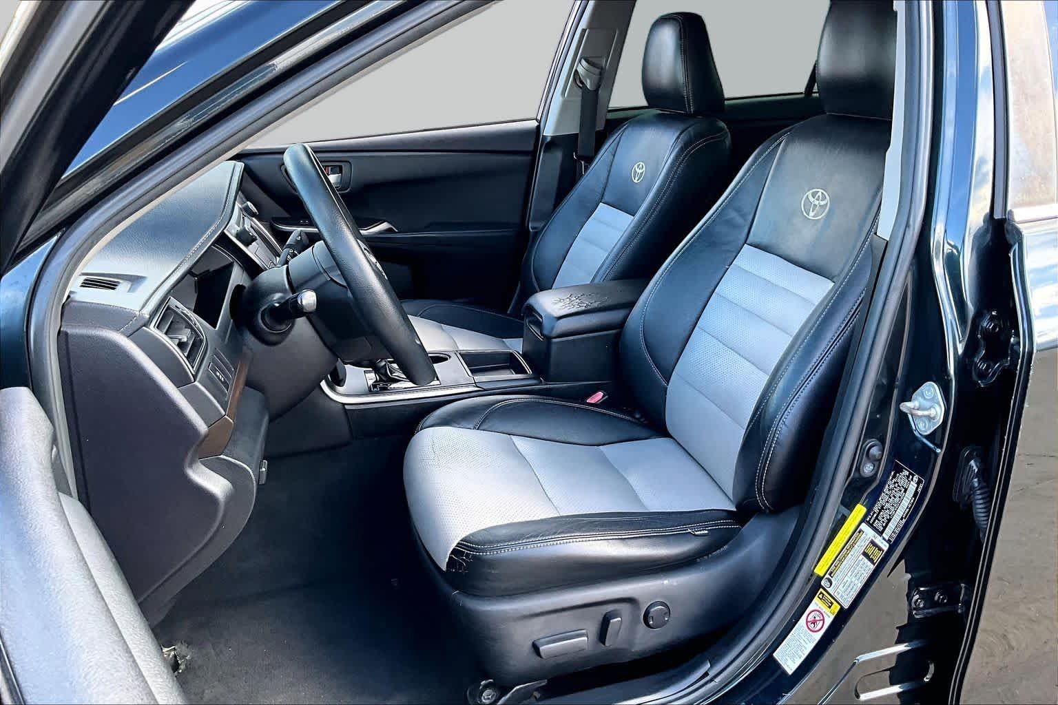 Used 2015 Cosmic Gray Mica Toyota LE image 8