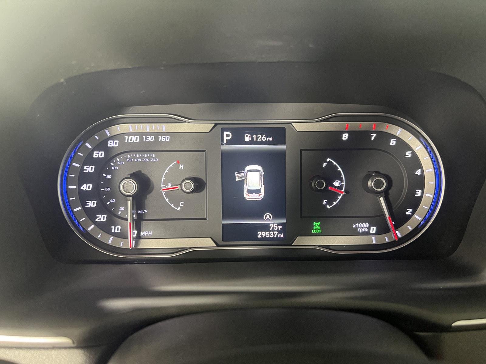 Used 2024 White Pearl Hyundai SE image 10
