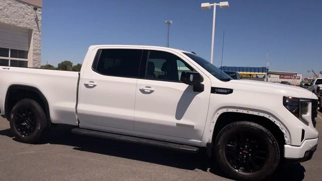 Used 2024 White GMC Elevation image 3