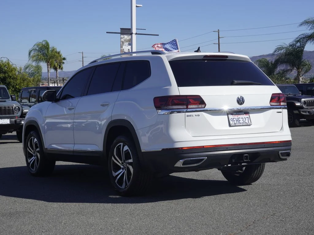 Used 2023 White Volkswagen SEL image 5