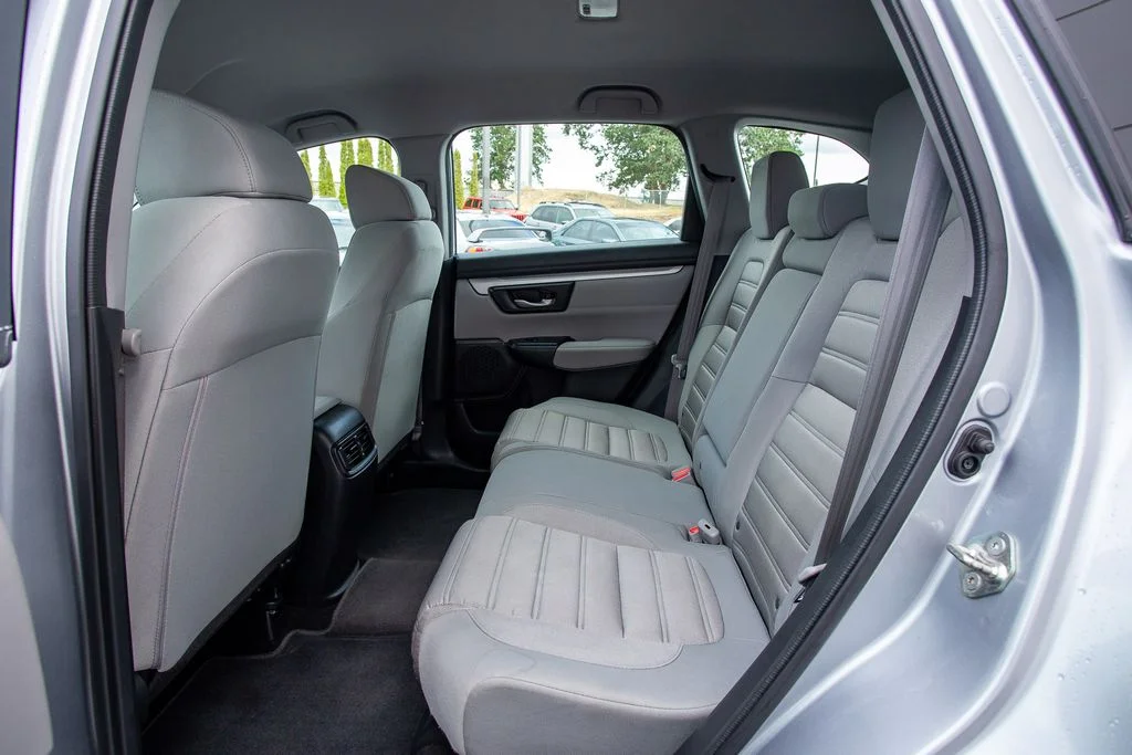 Certified Used 2019 Lunar Silver Metallic Honda LX image 9